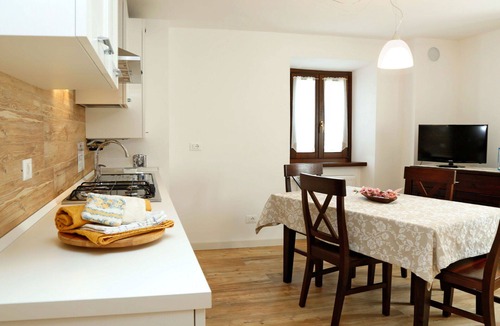 Raveo Apartment | Nice apartment for 3 people with WIFI, TV and patio