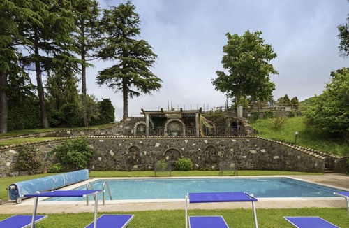 Rocca di Papa Villa | Nice apartment in villa for 9 guests with A/C, private pool, WIFI, TV, patio and parking