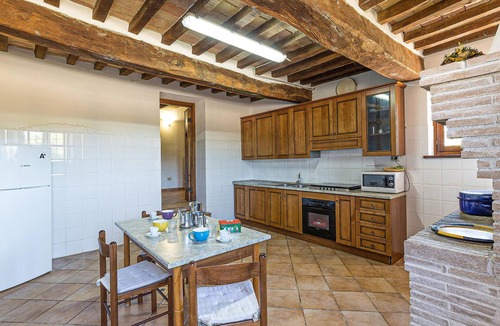 Gualdo Cattaneo House | Nice home in Gualdo Cattaneo PG