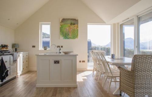 Isle of Raasay House | No 6 Oscaig