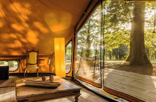 Manziana House | OAK glamping relax, TINIA Suite tent refined and cozy, in a magical forest