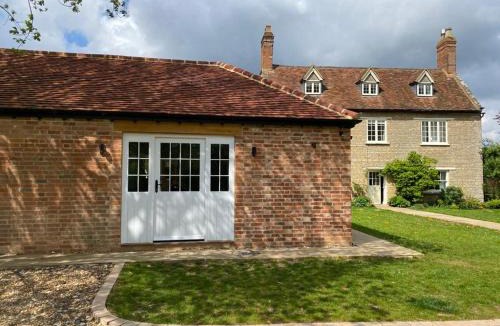 Newport Pagnell Bed & Breakfast | Old Bunsty, Milton Keynes