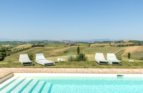 Morrovalle Villa | Old farmhouse newly renovated swimming pool, beautiful view, 20min from the sea