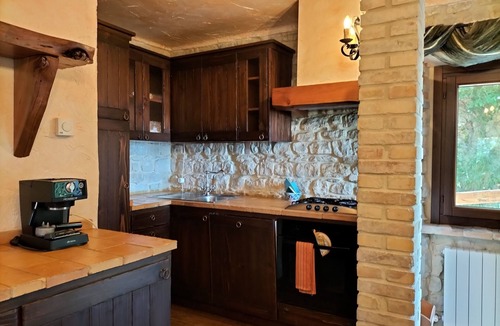 Penna San Giovanni Villa | ‘Old House’ is a glorious eighteenth century farmhouse recently restored