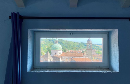Pontremoli Apartment | Old renovated medieval house with unique view