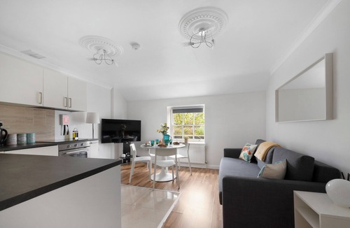 Bunhill Apartment | Old Street Apartment by MoreThanStays | 3rd Floor