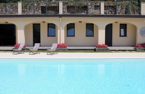 Mergozzo Apartment | Oleandro 2 apartment in Residence Villa Cerutti