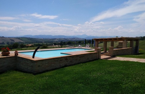 Santa Maria Nuova Villa | OLIVO apartment, 180 sqm, with private porch and shared swimming pool.