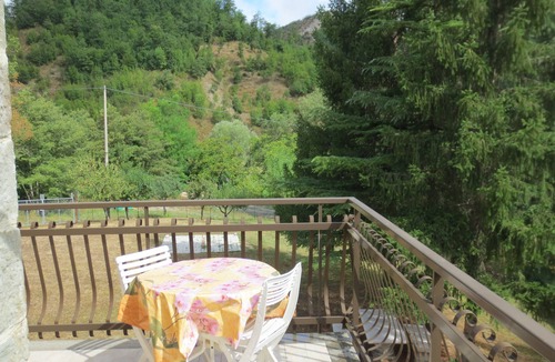 Scheggia e Pascelupo House | on grandma, between Umbria and Marche