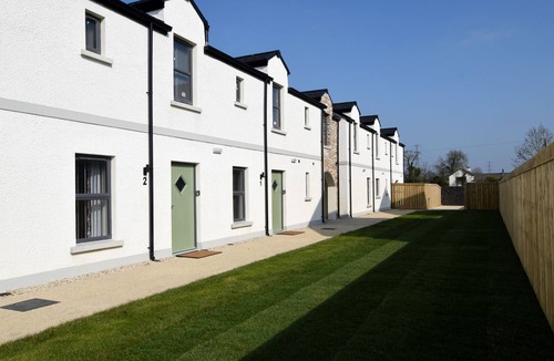 Hillsborough Apartment | One bedroom apartment - Homestead Hillsborough