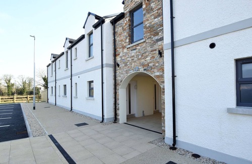 Hillsborough Apartment | One bedroom apartment - Homestead Hillsborough