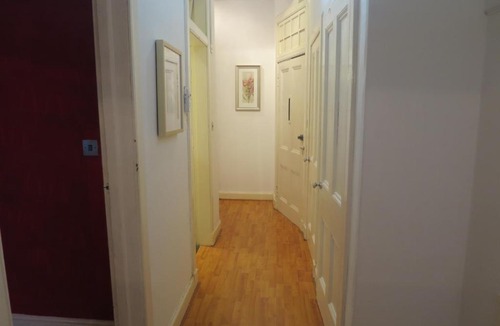 Newington Apartment | Our City - Blackwood Crescent