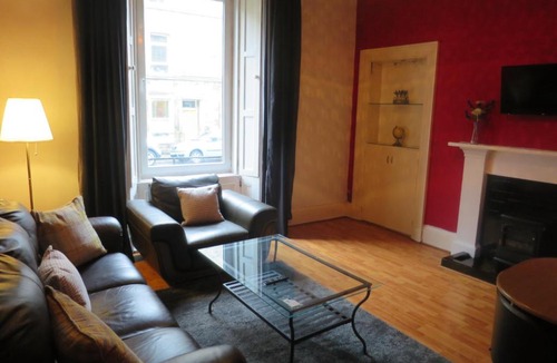 Newington Apartment | Our City - Blackwood Crescent