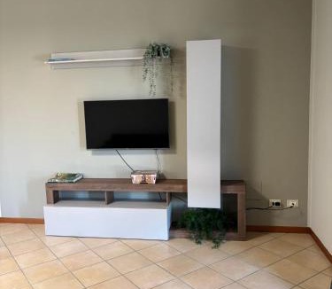 Padenghe sul Garda House | Padenghe Olive House - Ground-Floor Lake View Amid Olives