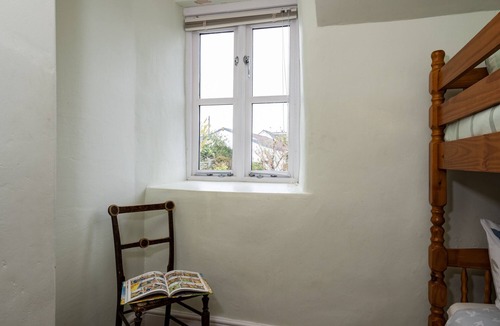 Trevone Cottage | Padstow, walk to the beach, family & pet friendly, open fire, coastal footpath
