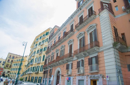 Mergellina Apartment | Palace of the Gulf/Mergellina (Ischia)