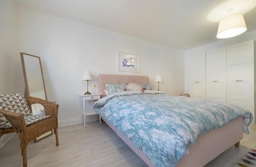 Belfast Apartment | Pass the Keys Lovely 1BR Apt Belfast Castle Hiking Nearby
