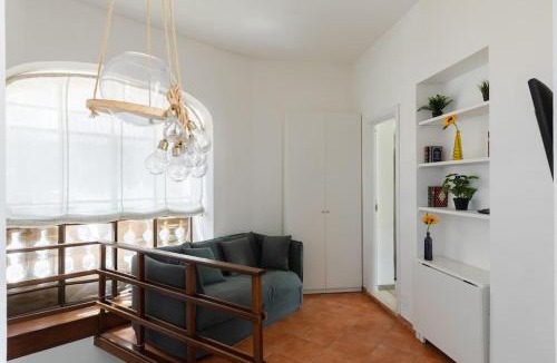 Gianicolense Apartment | Penthouse with Jacuzzi on Private Terrace in Trastevere