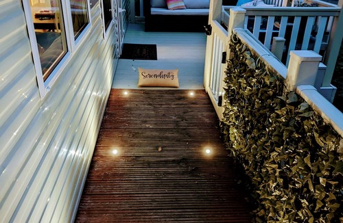 York House | PET FRIENDLY COSY ACCOMMODATION WITH PRIVATE HOT TUB 9 MILES FROM YORK CENTRE