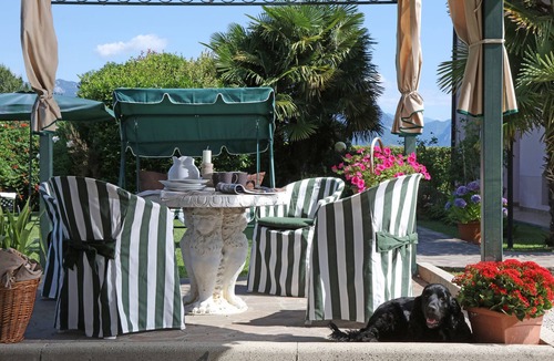 Manerba del Garda Apartment | PICTURE LAKE VIEW OF THE GULF "Geranio apartment"