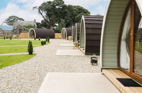 Armoy Cottage | POD 3, romantic, with hot tub in Ballycastle