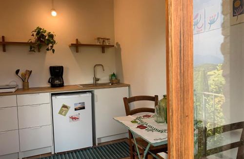 Urbino House | Poetic glass house in the countryside