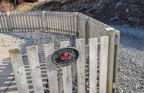 Gruline Cottage | POPPIES COTTAGE, pet friendly in Craignure, Isle Of Mull