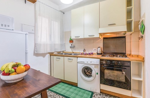 Santa Croce Apartment | Practical holiday apartment in the heart of Florence on the 1st floor of an ancient building.