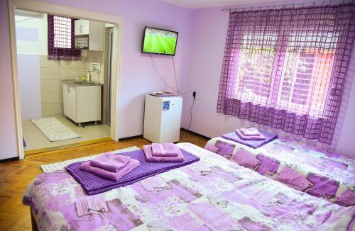 Nis House | PRENOĆIŠTE PILOT