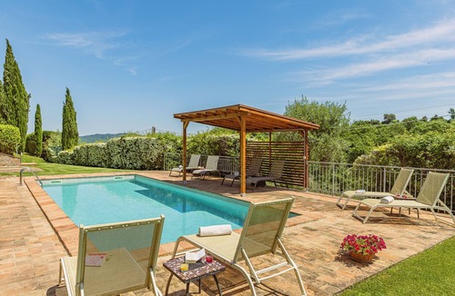 Citta della Pieve Villa | PRIVATE LUXURY VILLA WITH HEATED SWIMMING POOL AND HEATED JACUZZI