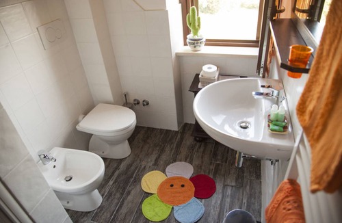 Loro Piceno Resort | Private room ∙ 4 guests