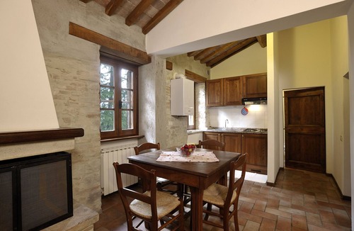 Corciano House | PROMOTION Frantoio-Le Gorghe di Valmarino 5km from Perugia Swimming pool WIFI