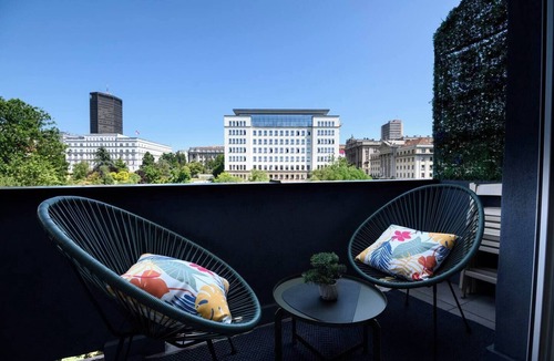Sarajevska Apartment | QUEEN's apr-10min. by walk to Knez M. with P.