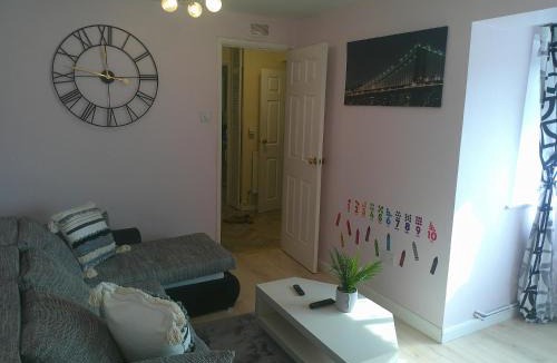 Earls Barton Apartment | Real Home In Northampton