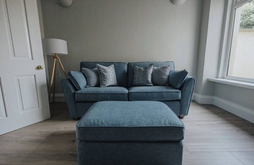 Newcastle House | Refurbished 5-bed Central Newcastle. Ideal for families/golfers/activity breaks