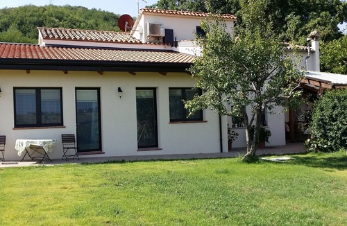 Gemmano Apartment | Relaxation in a Small Country Home Relaxation in a small country home