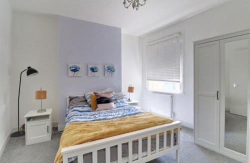 Southfields Apartment | Replingham Road Apartment