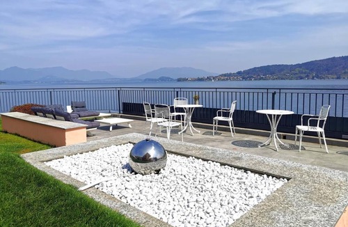 Meina Apartment | Residence Antico Verbano Three-room apartment Trilo for 6 persons