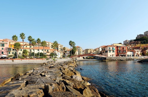 Imperia Apartment | Residence Villa Giada Three-room Apt 6 Pax Plus Rosa