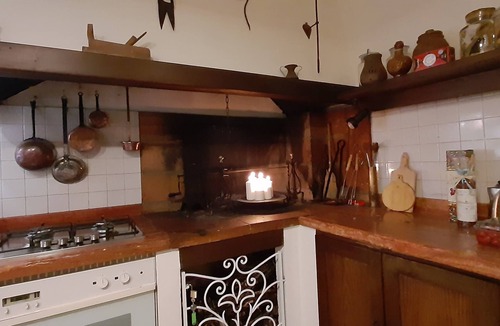 Quartiere XIII Aurelio Apartment | RESIDENZA CHIOCCI - 2/3 bedroom AC WiFi in enchanting Rome in S.Peter proximity.