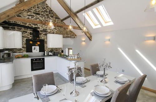 Rhydwyn House | Rhyd Angharad Barns