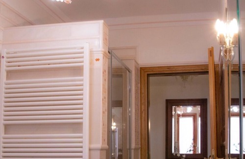 Vecchiano Apartment | Rifugio Romantico in Toscana
