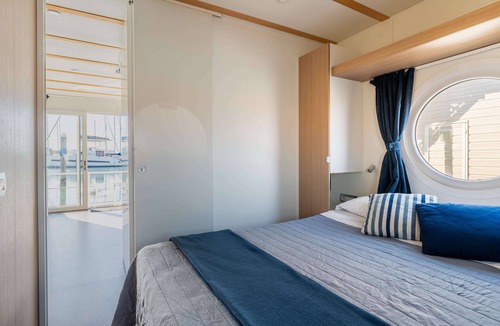 Rimini House | RivaMar 11 - Nomastay House Boats