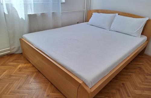Banovo brdo Apartment | RIVIJERA LAKES Ada Studio