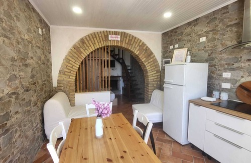 Lake Bracciano Apartment | Romantic House: the Lake Refuge (complete lakefront apartment)4bed+WC
