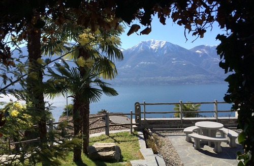 Brione sopra Minusio Cottage | Romantic Ticino holiday home on the Lago Maggiore with a fantastic lake view