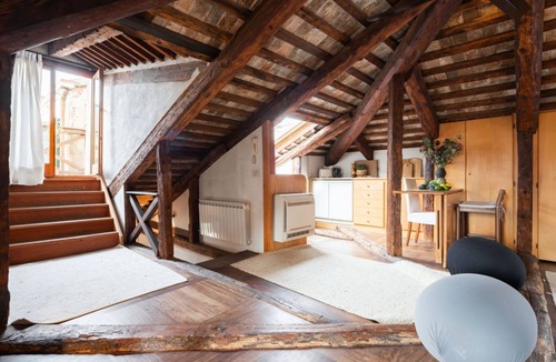 Dorsoduro Apartment | Romantico appartamento con terrazza in legno