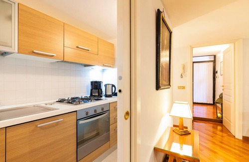 Navona Apartment | Rome center Campo de Fiori great reviews within walking distance to everything!