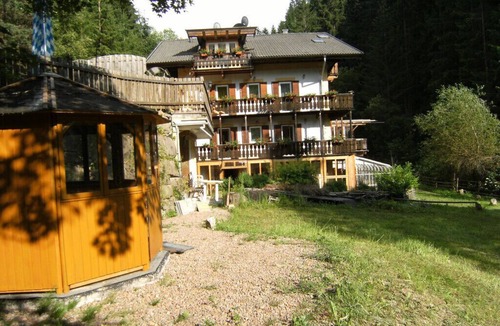 San Nicolo d'Ega Apartment | Room 3 on the 1st floor with space-saving fold-away bed and shower/WC (WITHOUT kitchen)
