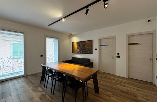 Orzinuovi Apartment | Room 4 Sofia